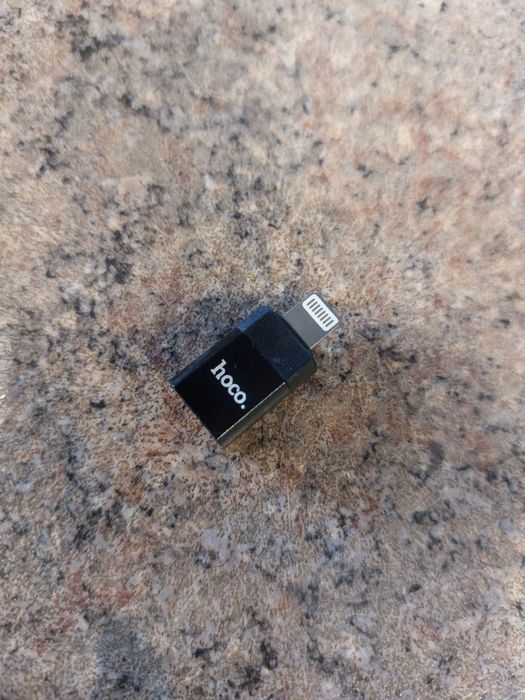 Адаптер, переходник  Hoco Lightning Male to Type-C female USB2.0
