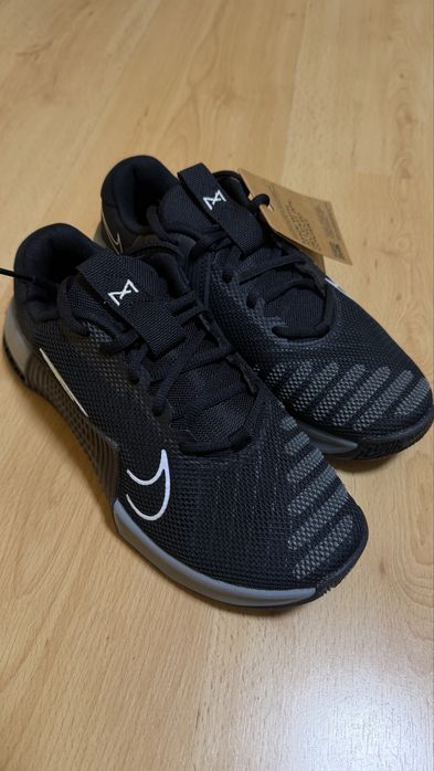 Nike metcon 9 розмір 39(підліткові/жіночі)