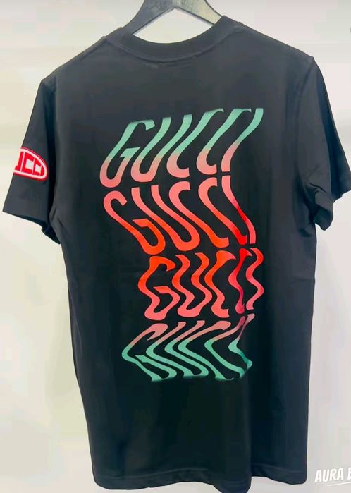 Camisolas da cor preto e branco da marca gucci varios tamanhos