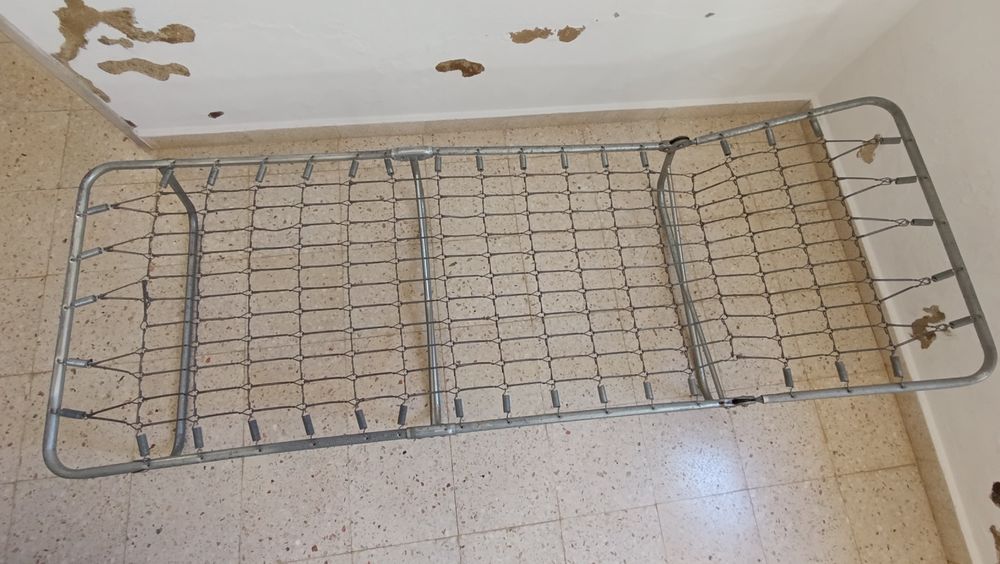 Divã com colchão
