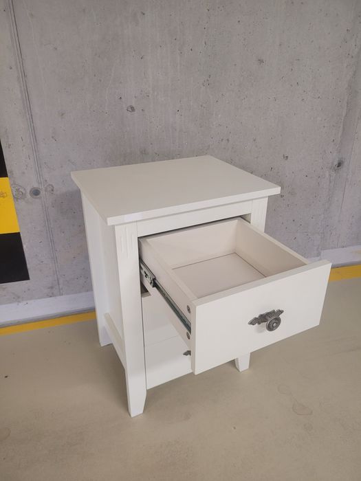 Szafka nocna biała 3 szuflady