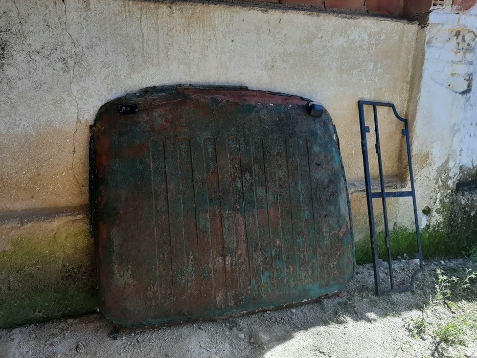 2 peças ferro velho para venda.