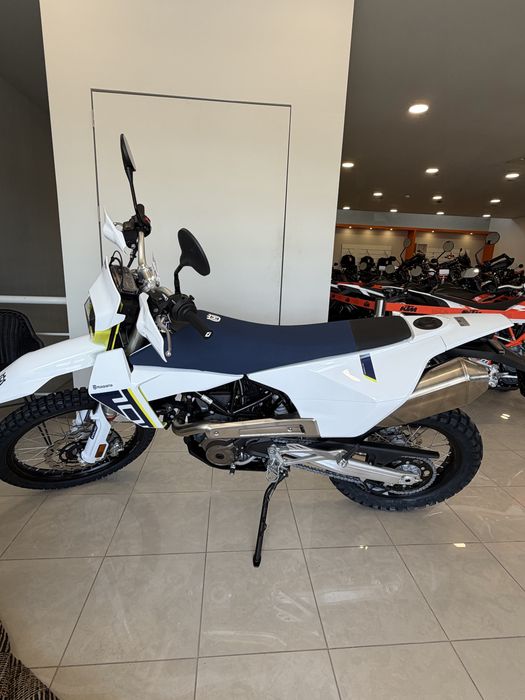 Husqvarna 701 zero km - para entrega imediata