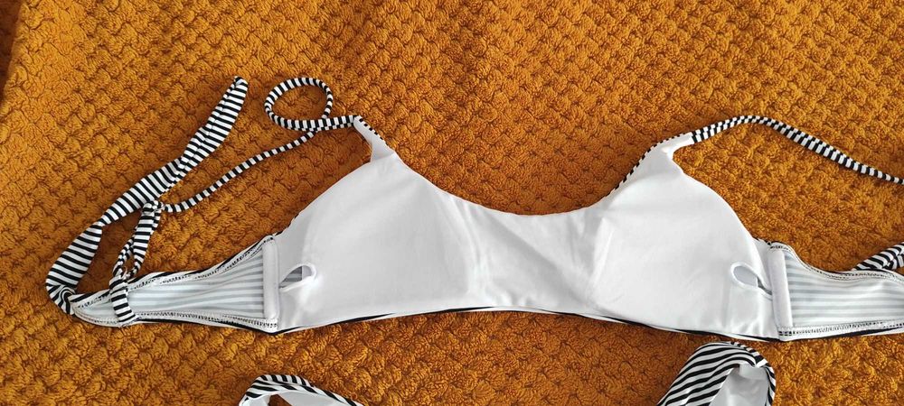 Strój kąpielowy dwuczęściowy w paseczki S