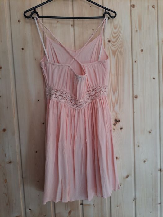 Sukienka pudrowy róż roz M