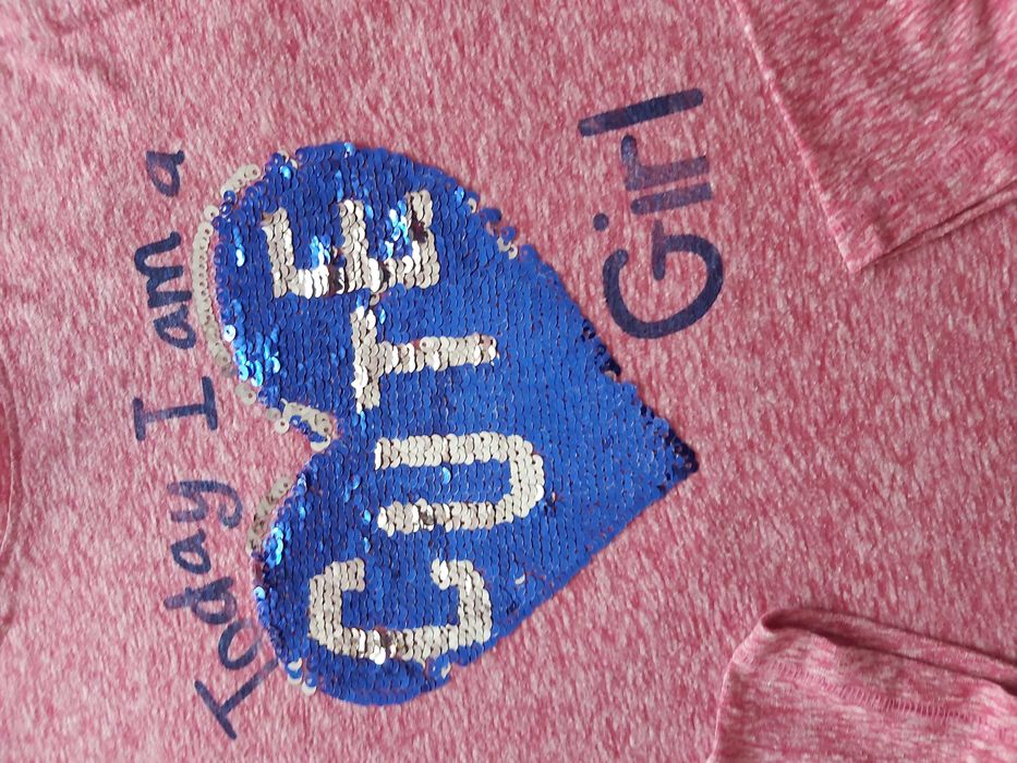 T-shirt 10 + com  lantejoulas