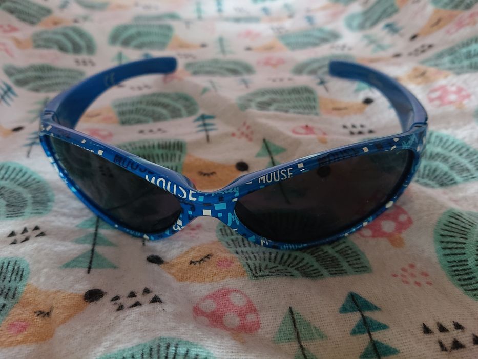 okulary przeciwsłoneczne Mickey Disney
