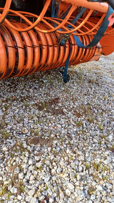 Enfardadeira de rolos