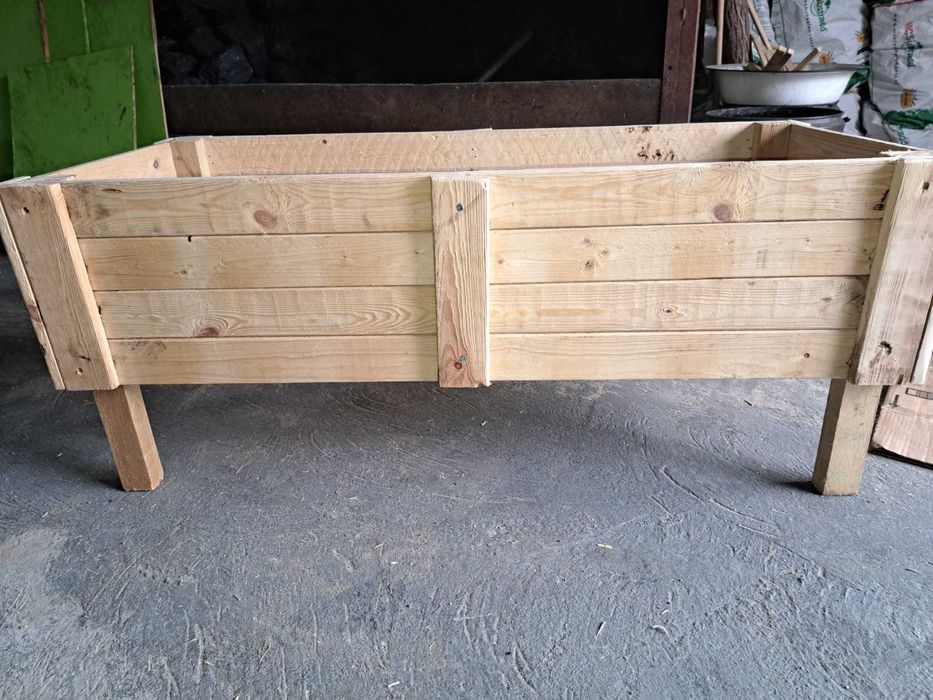 Warzywniak z desek o wymiarach 115x50cm