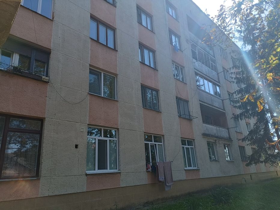 Продаж 2 кімн  2/5