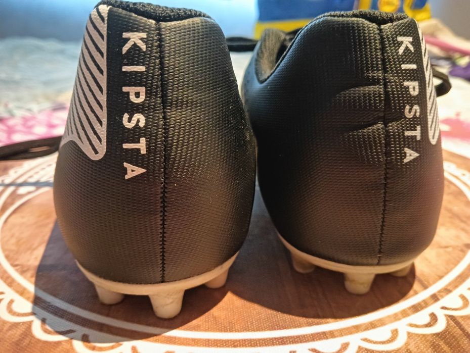 Chuteiras football pretas Kipsta ,tamanho 39