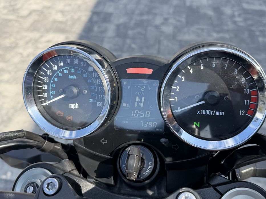 Kawasaki z 900 rs