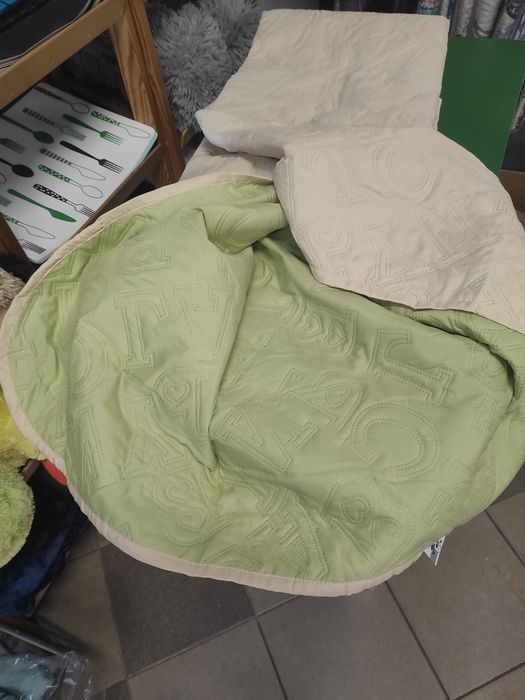 Narzuta 170x210 dwustronna beż + jasny zieleń
