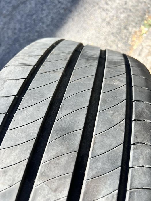235/50/19 Michelin 2 pneus