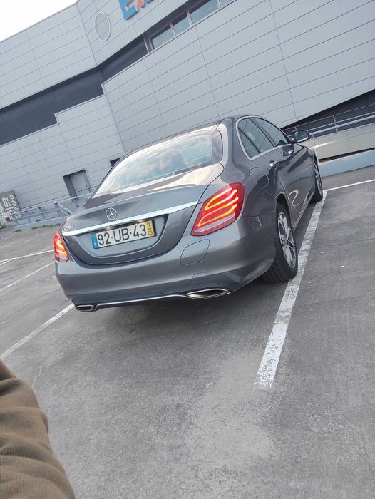 Mercedes C350e a bom preço