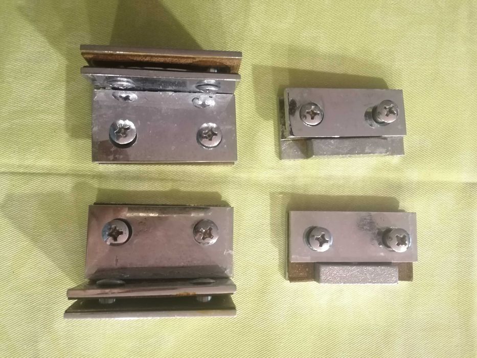 Dobradiças de vidros de duche