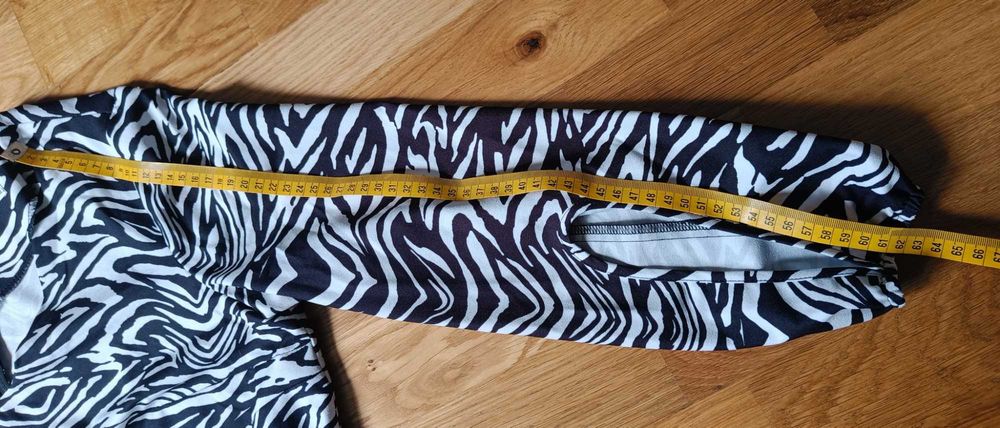 Sukienka mini w zebrę falbanka Modern line XXL 44