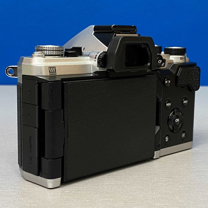 OM System OM-3 (Corpo) - 20.4MP