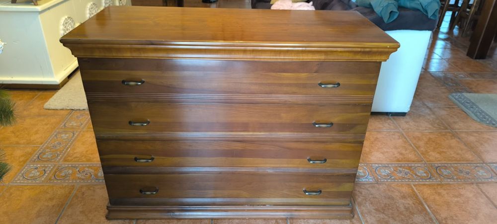 Cómoda em madeira de cerejeira - como nova