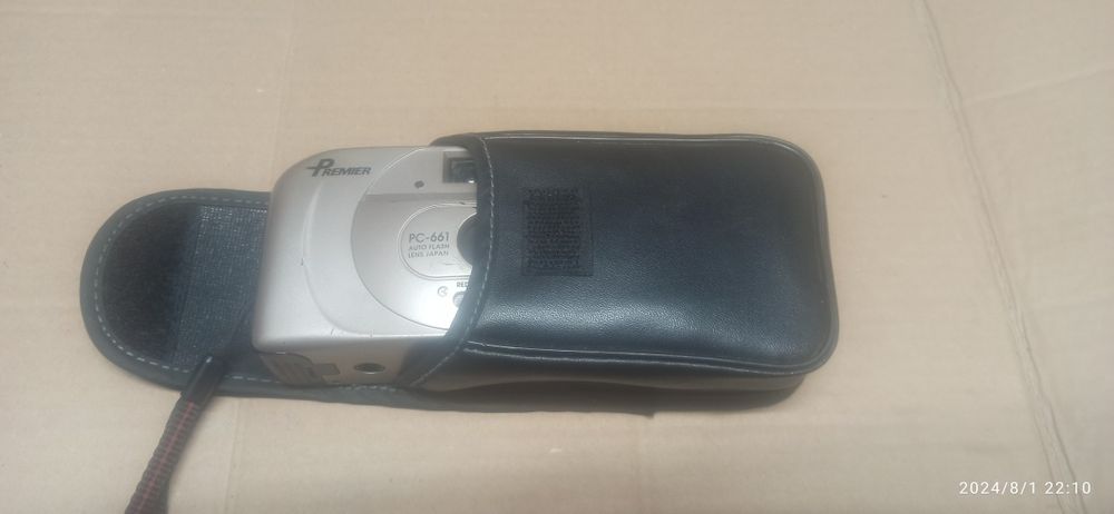 Фотоапараты. 1 Premier. 2 Kodak pro star 222