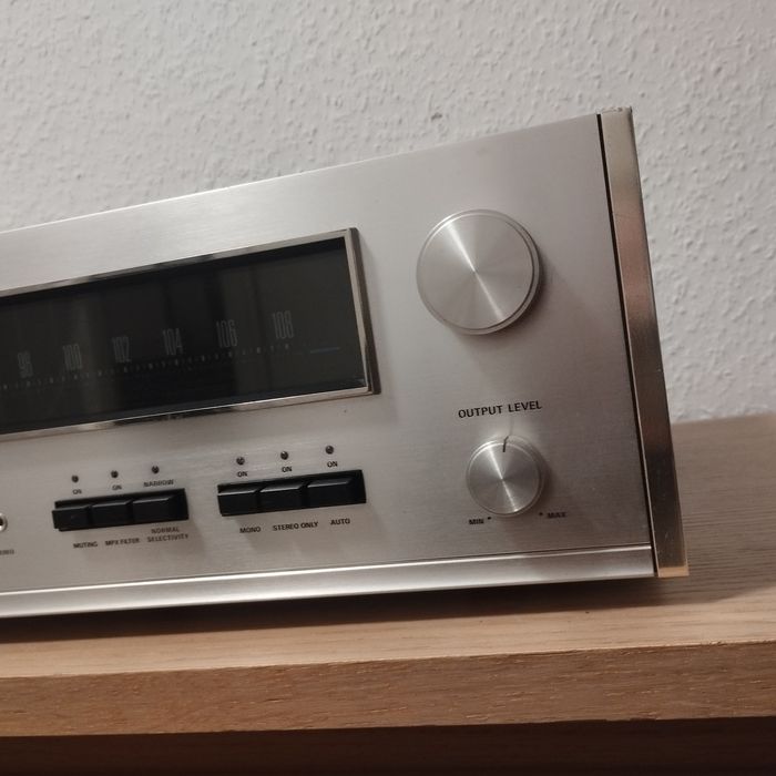 Radio Tuner ACCUPHASE T 101, stan idealny.