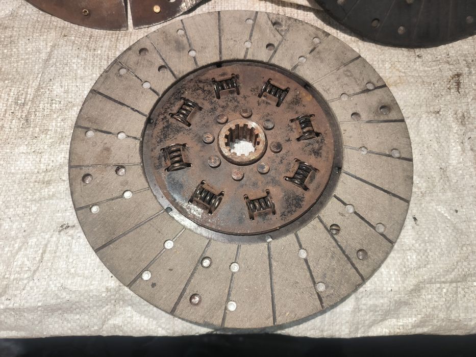 Диск зчеплення МТЗ УАЗ ГАЗ 21-24-51-52-53-66 в-во срср