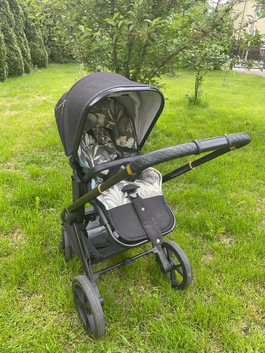 Wózek dziecięcy 2w1 Venicci Tinum 2.0 Stylish Black