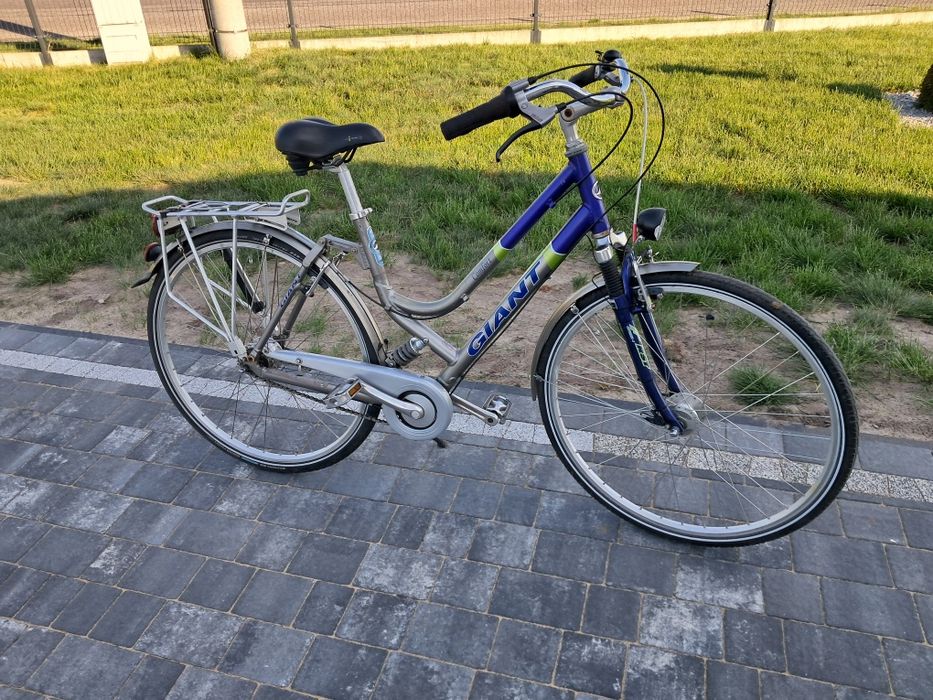 Rower GIANT na kołach 28