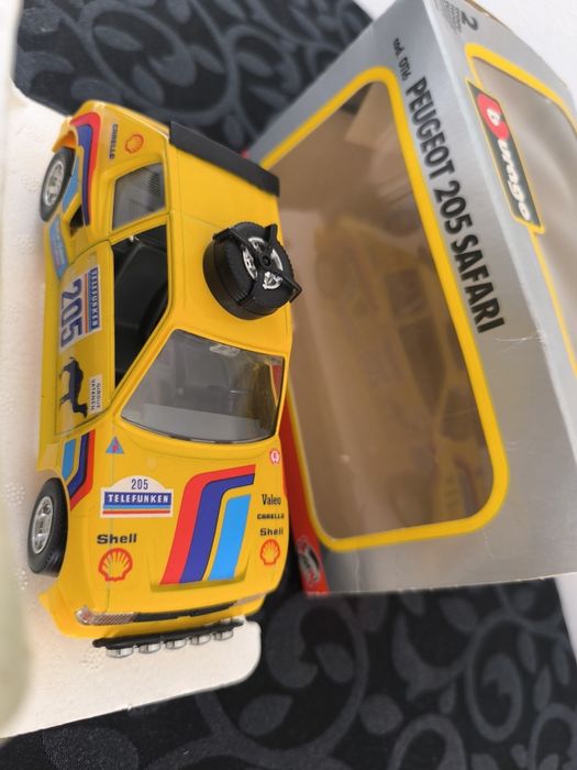 Peugeot 205 Safari - Bburago