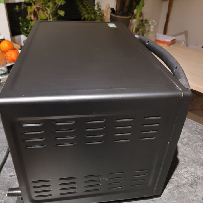 Piekarnik wolnostojacy First Austria,  piekarnik 30 litrów Termoobieg