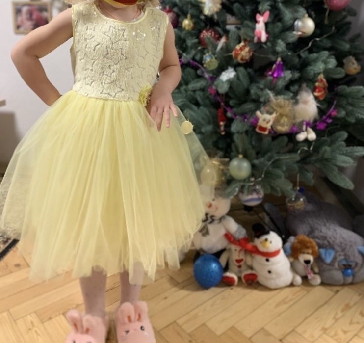 Святкова сукня жовтого кольору