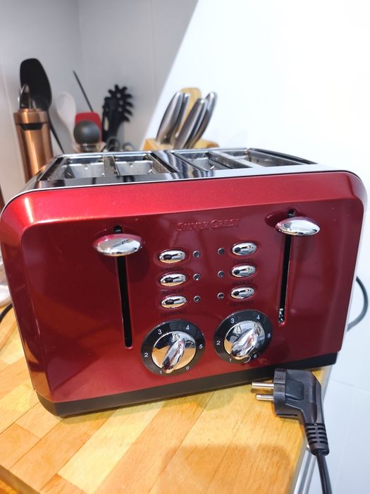 Torradeira Quatro Ranhuras