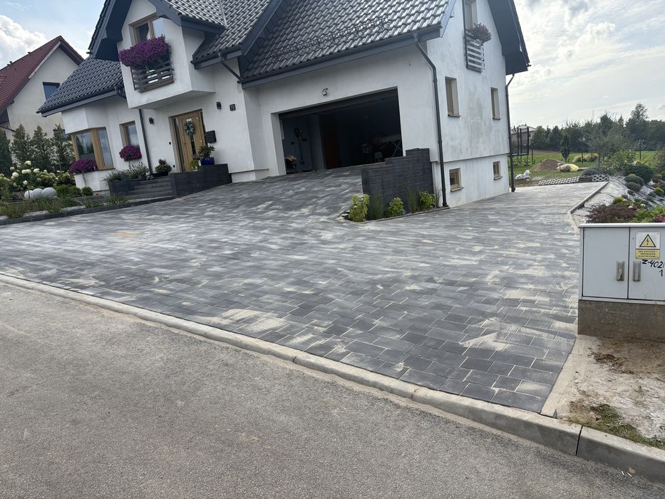 Układanie Kostki Brukowaej