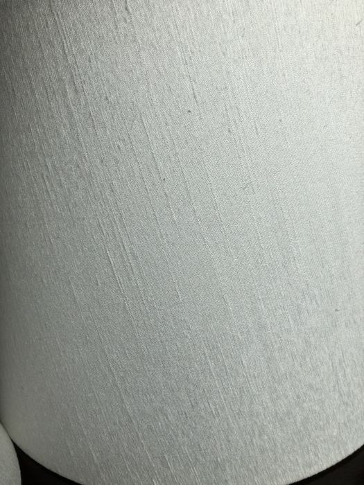 Abat-Jour / Abajur Novo. Cor: pérola
