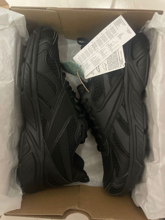 Lote de ténis Reebok novos, nunca usados e selados nas caixas, todos tamanho 42