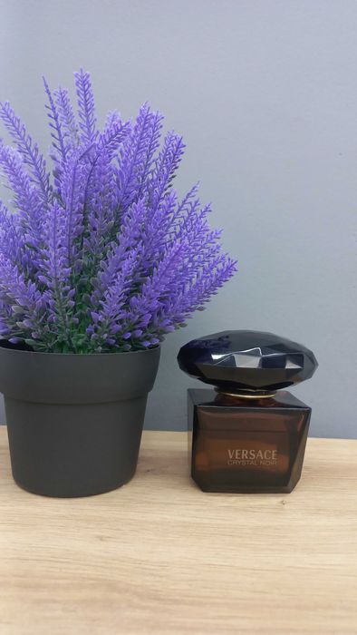 Туалетна вода crystal noir еdt від versace