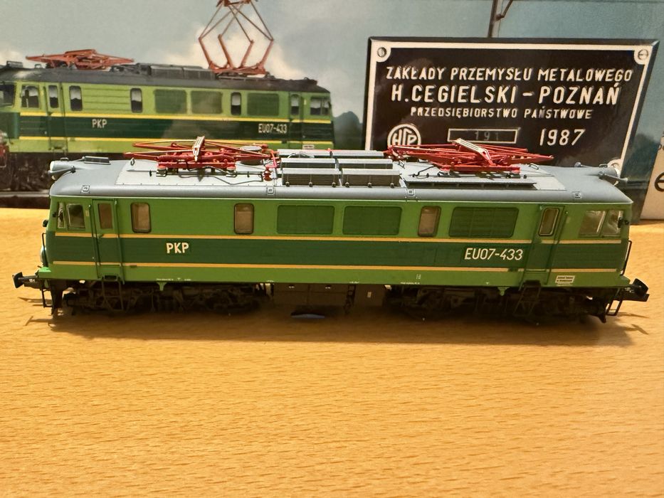 Schlesienmodelle EU07-433 bez dekodera H0 kolejarstwo