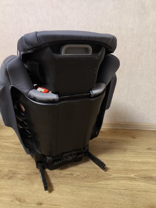 Автокрісло Recaro Monza Nova 2 Seatfix (15-36кг)