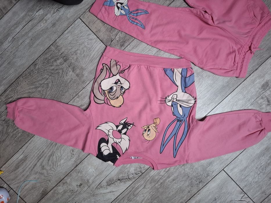 Dres LOONEY TUNES gratis bluzka Psi Patrol rozm.110