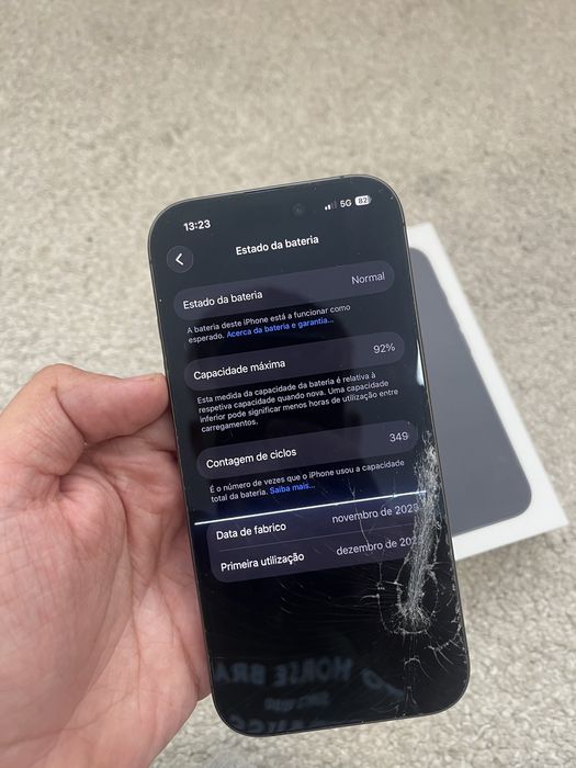 iPhone 17 256GB - Ecrã Danificado / Totalmente Funcional