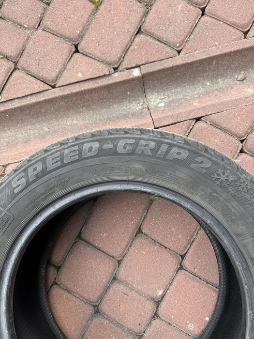 Шини зіма 2 шт, 185 65 15, семперіто