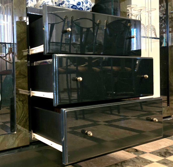 ÚNICO! Vitrina de Sala de Jantar com Design