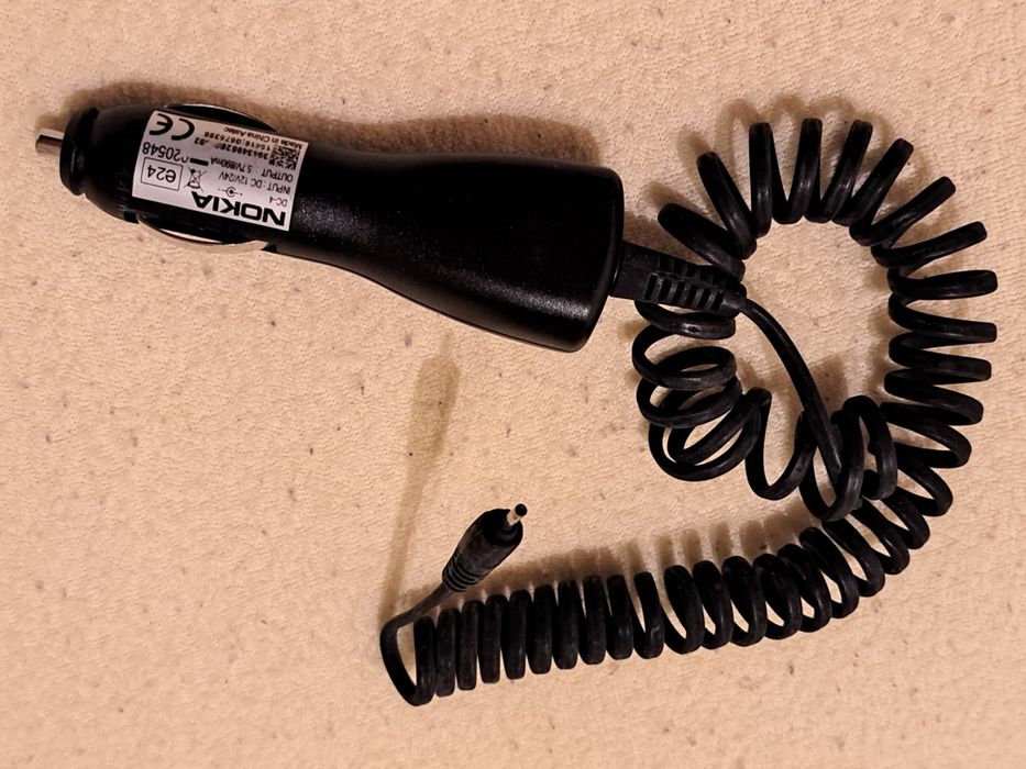 Ładowarka samochodowa Nokia