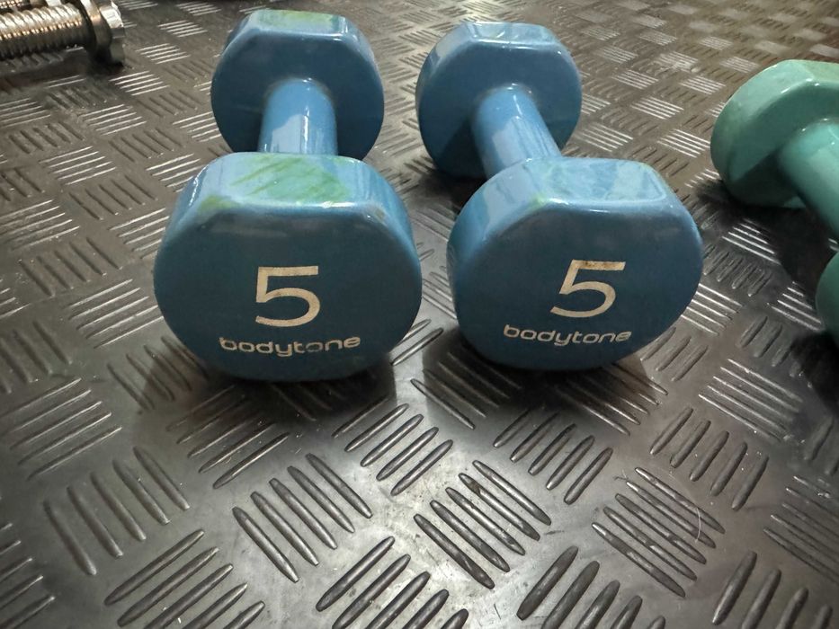 Conjunto de Halteres Neoprene Fitness  – Pares de 3kg, 4kg e 5kg