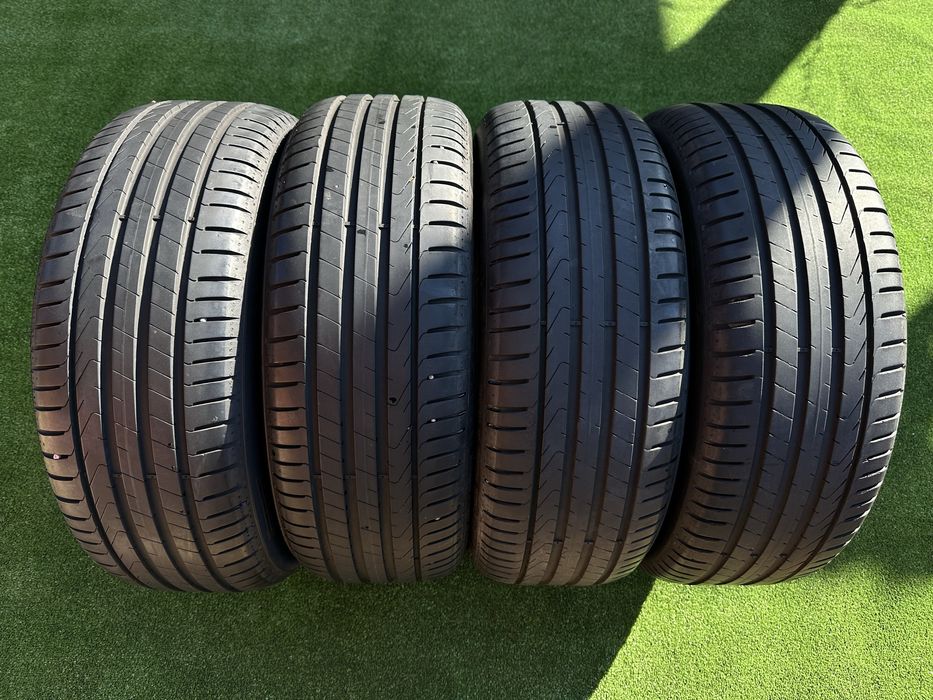 Літня резина 205 55 R17 Pirelli 23 рік
