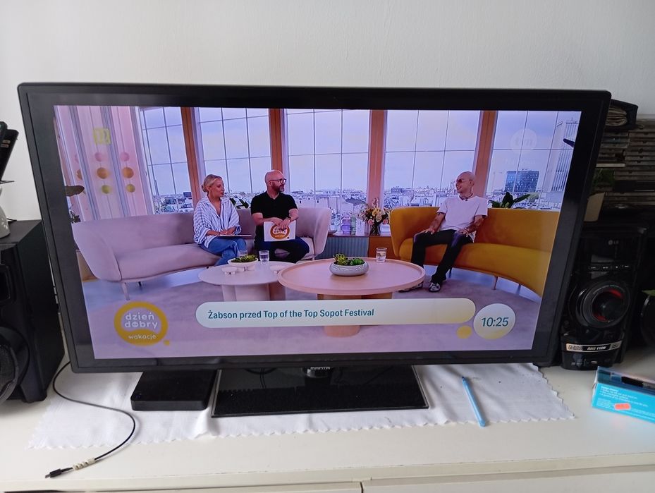 LED tv 40 manta plus mocowanie