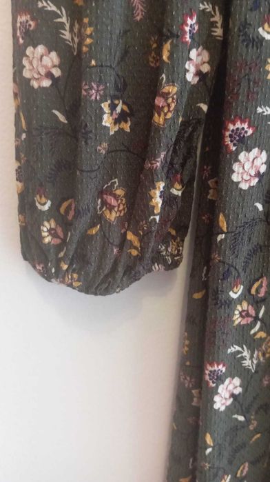 Vestido leve padrão floral