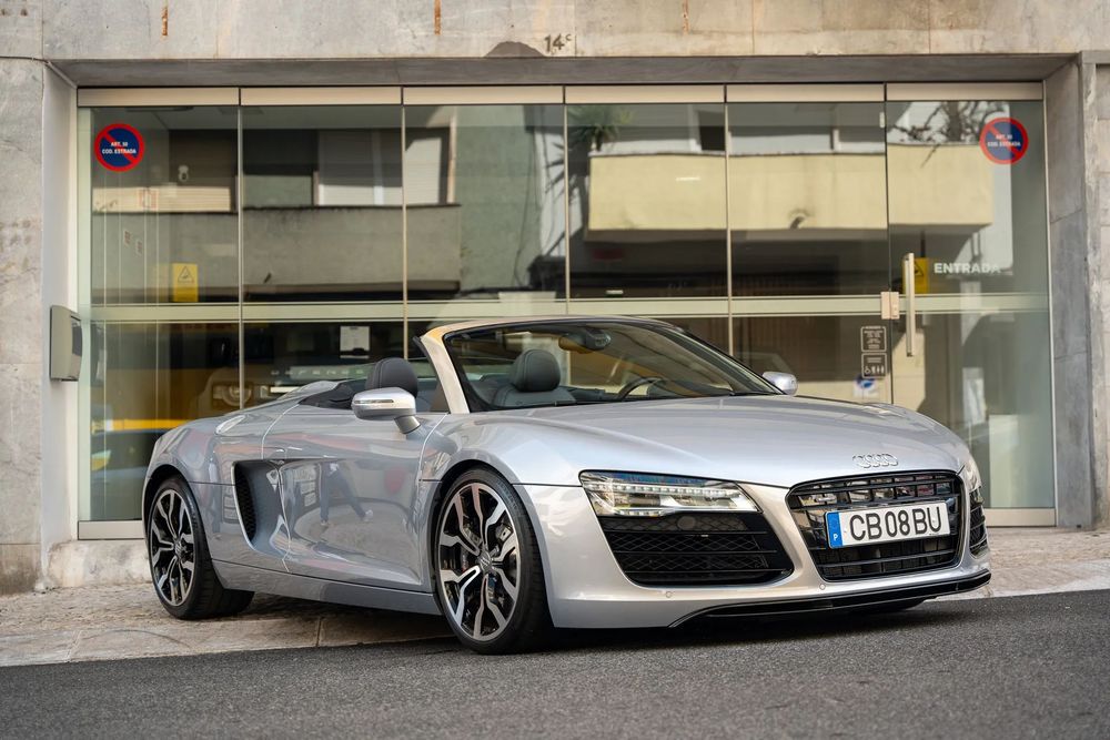 Audi R8 Spyder 4.2 FSi V8 quattro