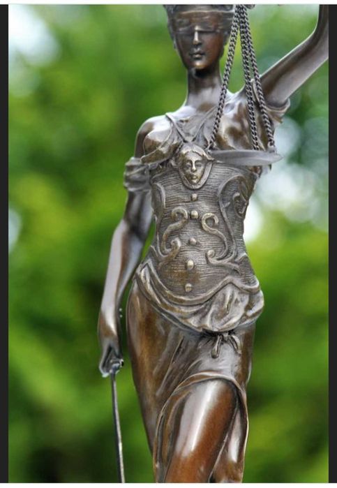 Piękna Bogini Sprawiedliwości