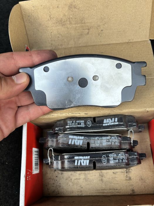 Тормозные колодки передние дисковые TRW GDB3309,Mazda